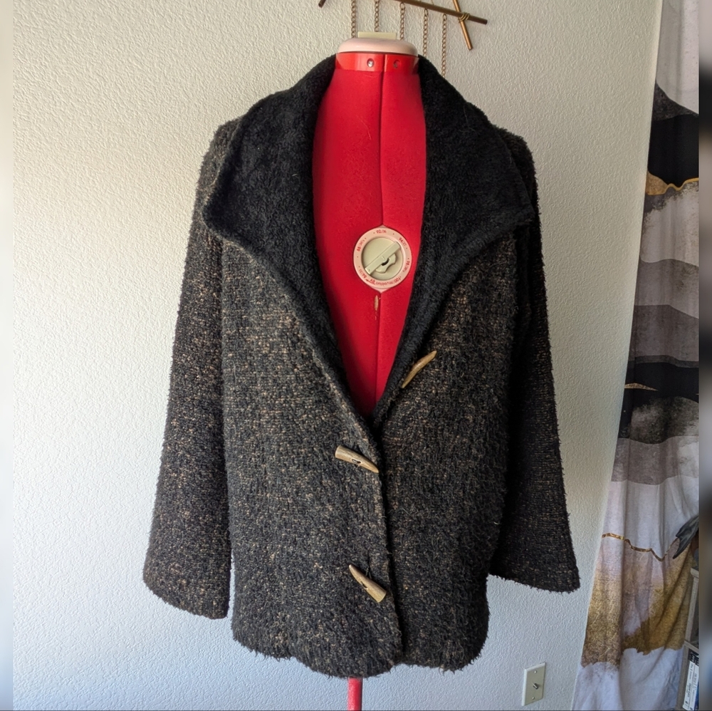 Wooly Bully Women's Black/Brown Coat